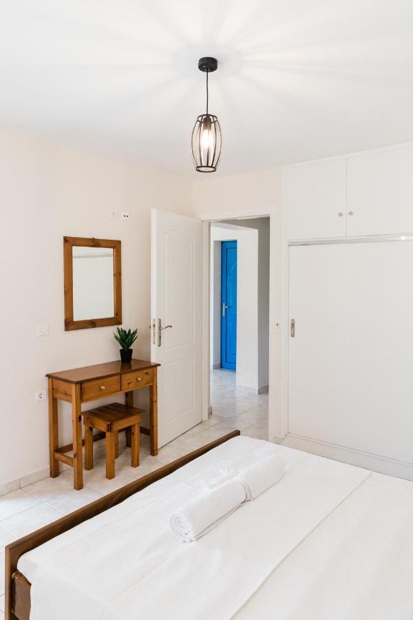 Alexandros Apartments Nydri Extérieur photo
