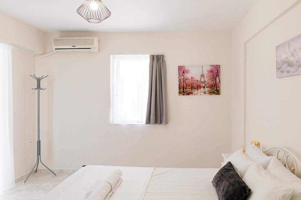 Alexandros Apartments Nydri Extérieur photo